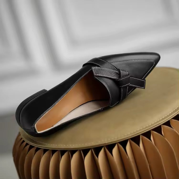 Saeda Black Pointed-Toe Block Heels Loafer